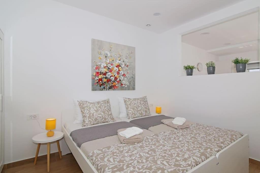 סלאנו Studio Apartman Karlita מראה חיצוני תמונה