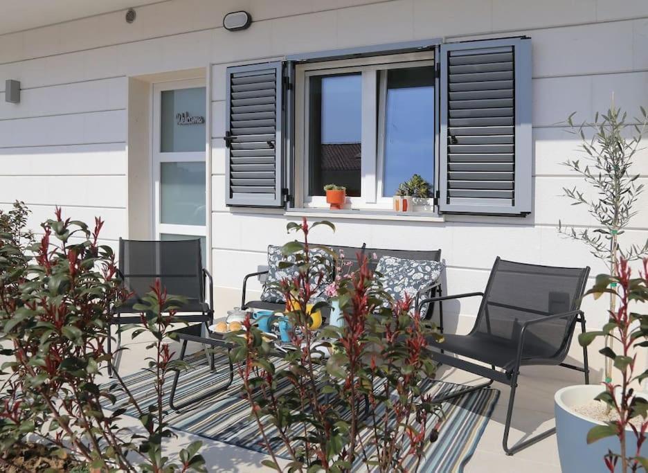 סלאנו Studio Apartman Karlita מראה חיצוני תמונה