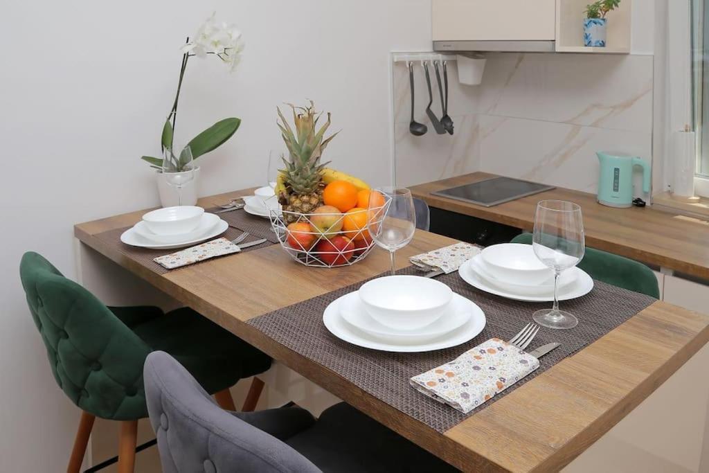 סלאנו Studio Apartman Karlita מראה חיצוני תמונה